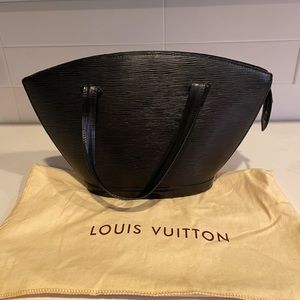 Authentic Louis Vuitton black Epi leather Saint Jacques GM bag.